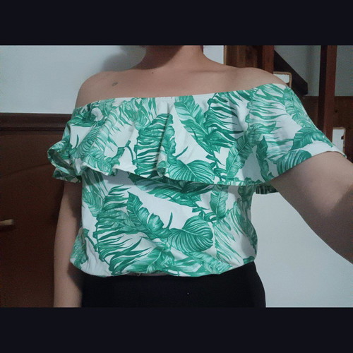Tally Weijl off shoulder women's top green and white size Large like new