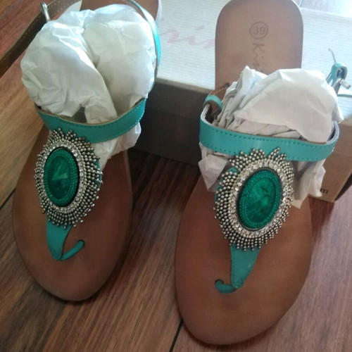Shoe