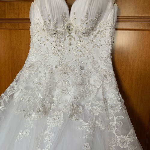 Venetti Sophia Tolli wedding dress white like new, lace and tulle, size S