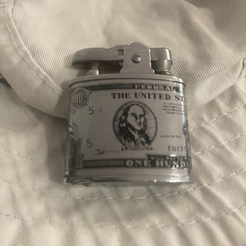 Lihgting petrol lighter like new