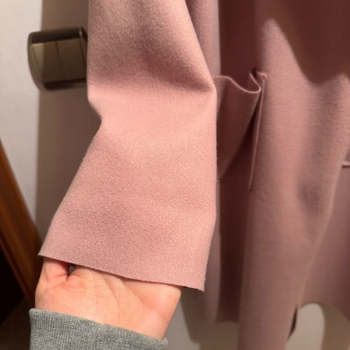 Light pink coat with belt and hood like new, one size