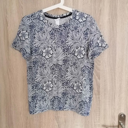 H&M Blouse Size M Like New