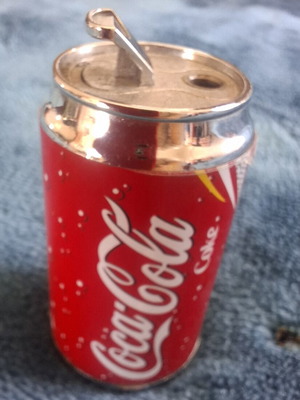 Vintage επιτραπέζιος συλλεκτικός αναπτήρας Coca-Cola σαν καινούριος με LED φως