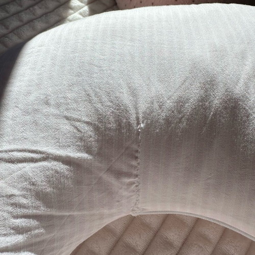 Hera Nursing Pillow used