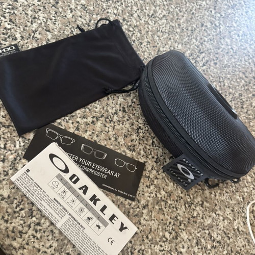 Oakley sunglasses with box, cloth and case, black