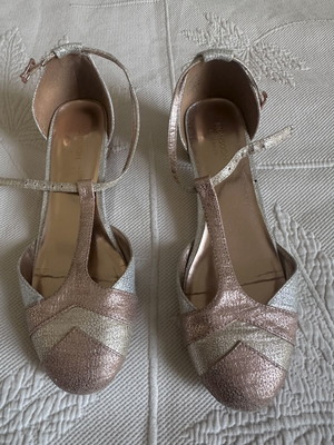Monsoon girls' pumps like new, size 37, gold and silver