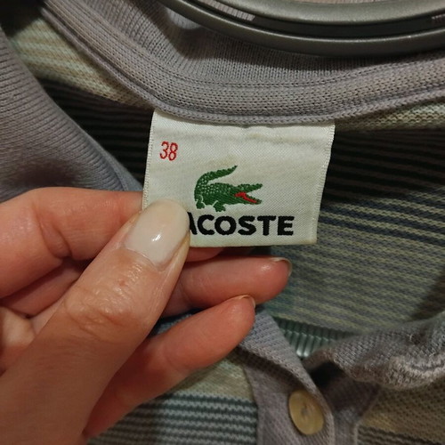 Lacoste polo μπλούζα σαν καινούργιο, πολύχρωμη μέγεθος M