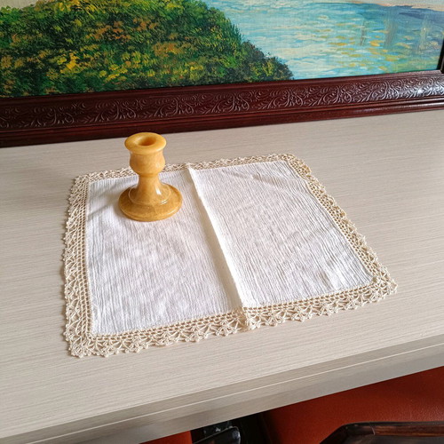 Handmade table runner 35x31cm with organza and lace, 1980s, like new