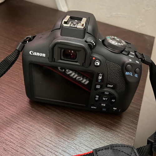 Canon Camera new with charger, carrying bag, and box