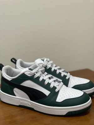 Puma Rebound Low v6 sneakers, white and green, size 42.5