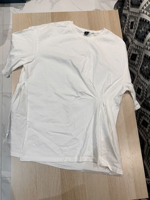 White T-shirt with Side Shirring, Size M, Women's