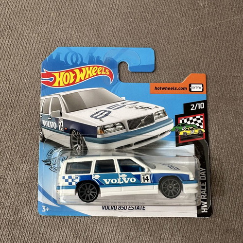 Hot Wheels Volvo 850 Estate mainline Race Day car