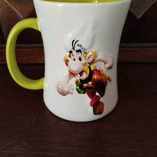 Asterix embossed mug like new