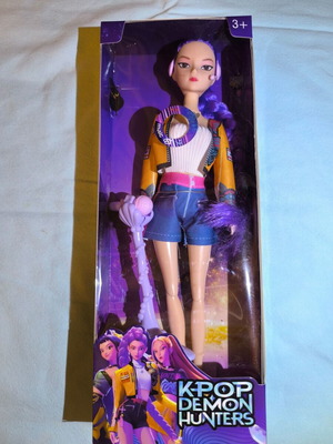 K-Pop Demon Hunters Rumi doll with music