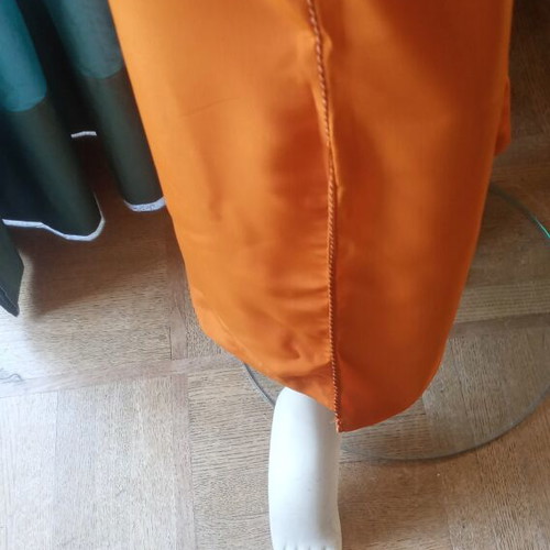 Kaftan vintage with hood and embroidery, like new