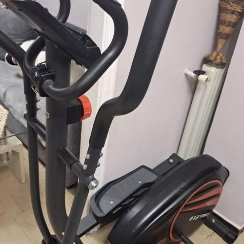 Axxon Lotus E1 elliptical trainer