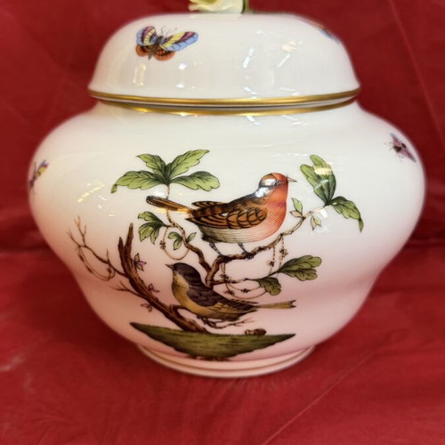 Herend vase 17 cm high like new