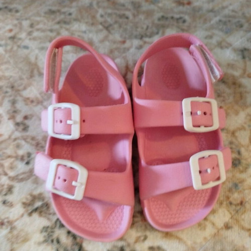 Plastic sandals pink size 26 like new