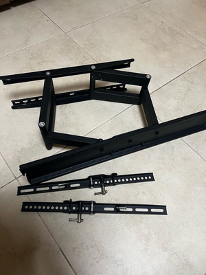Wall TV mount like new, extendable up to 75''