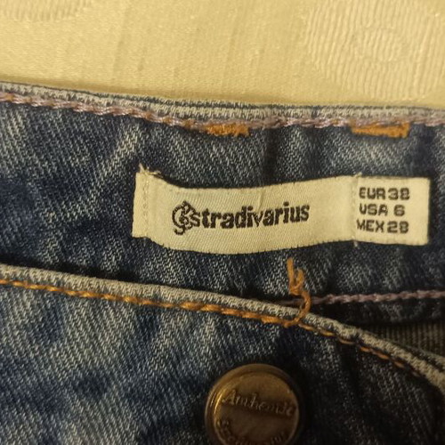 Stradivarius women's denim shorts used, size M 38, blue