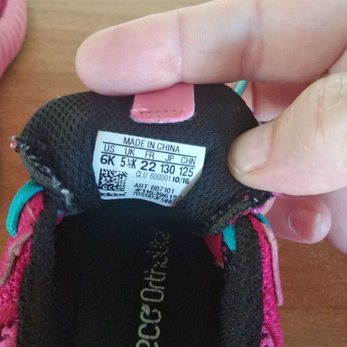 Summer shoes used, size 22, Adidas and Minnie for girls