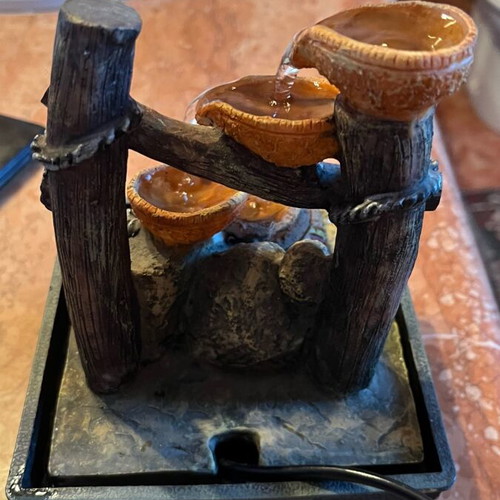 Decorative Fountain like new, functional with continuous water flow