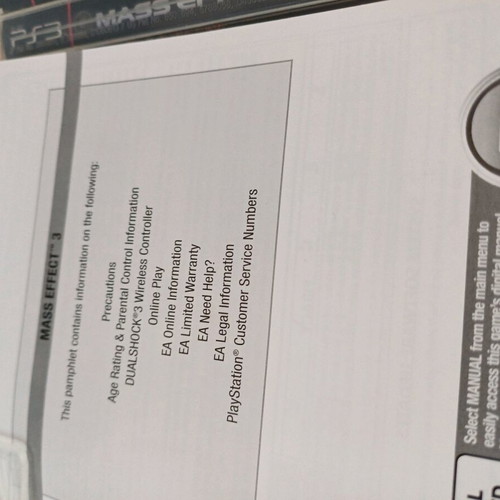 Mass Effect 3 like new with booklet