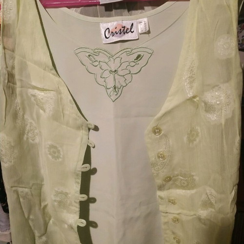 T-shirt with vest set sleeveless size Large like new