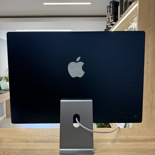 iMac 2021 24” M1 like new, ideal for image and audio editing