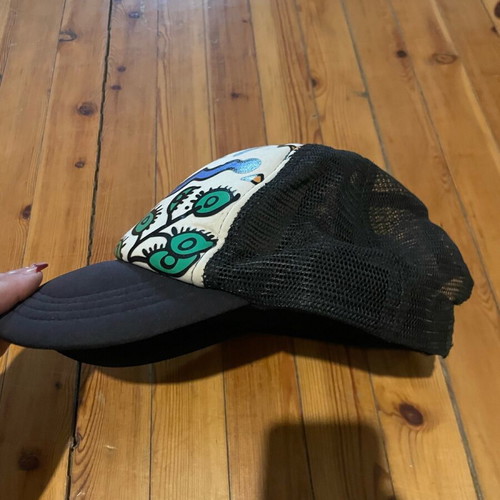 Hat like new in excellent condition