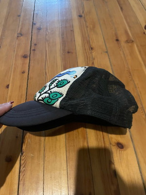 Hat like new in excellent condition