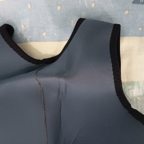 Kartelias 5mm diving suit, used lower part new upper part
