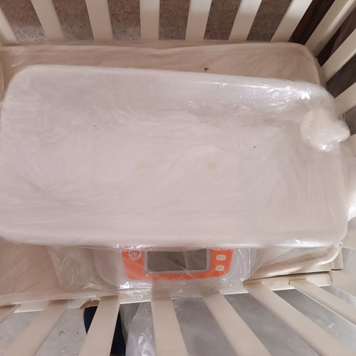 Baby Cot with Mattress, Scale and Quilt like new