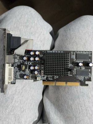 Nvidia GeForce FX5200 128MB DDR DVI VGA TV-Out AGP used