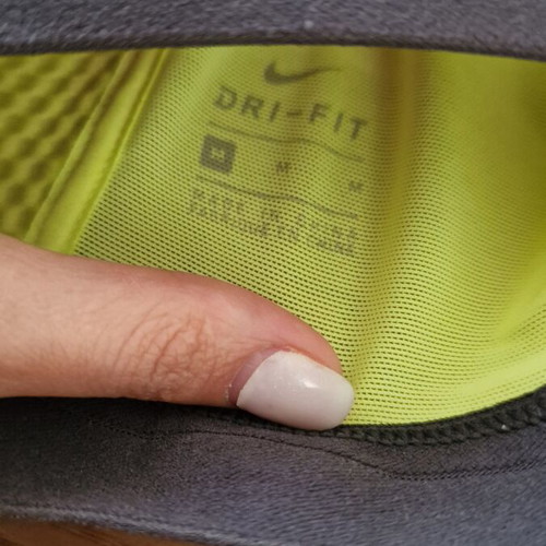 Nike Classic Tech Pack Women's Medium Support Sports Bra like new, size M, multicolor
