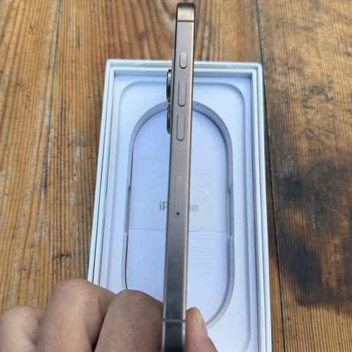 Apple iPhone 16 Pro 256GB Desert colour