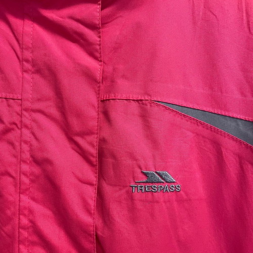 Trespass jacket M pink in excellent condition with detachable hood