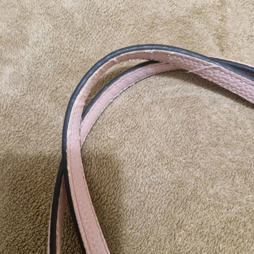 Guess shoulder bag used pink reversible