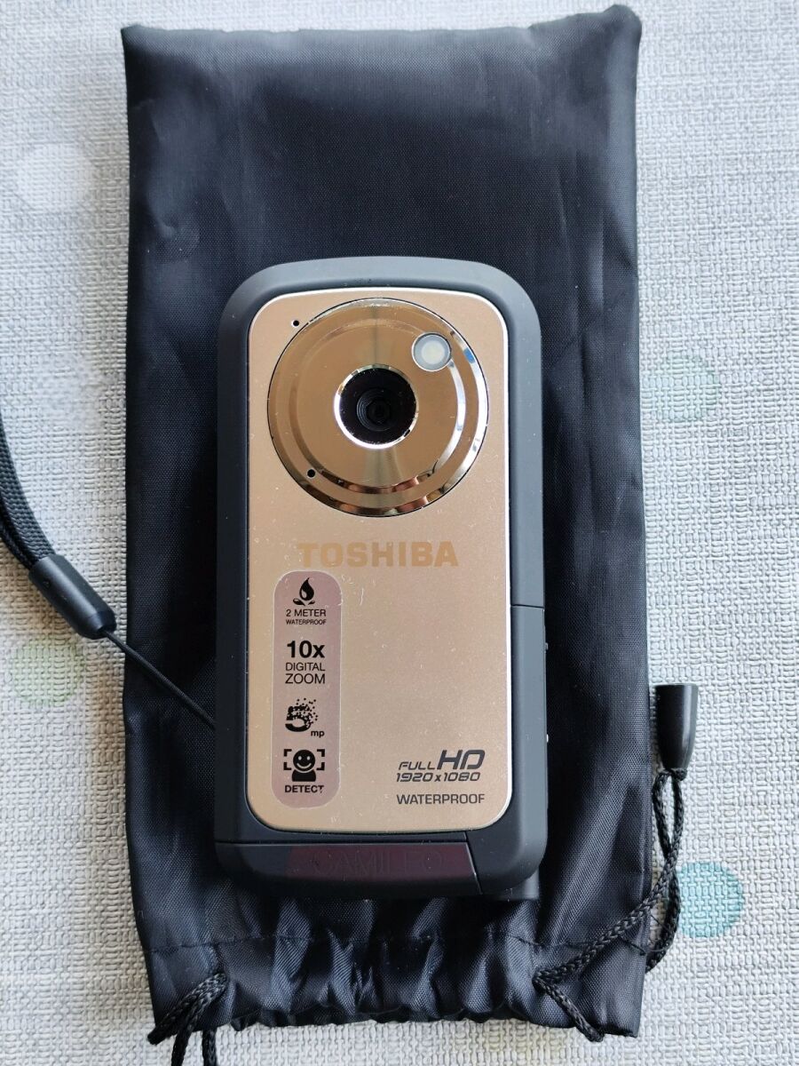 TOSHIBA Camileo BW10 waterproof new with… - € 70,00 - Vendora.cy