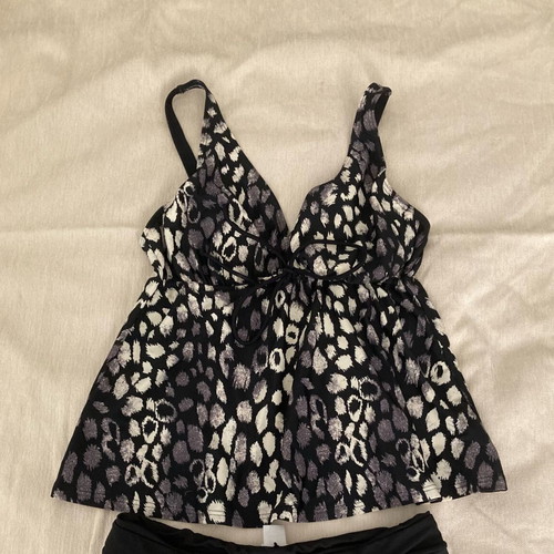 Women's swimsuit like new, size L / 40 / 12