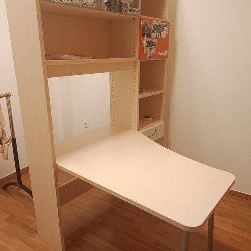 Desk bookshelf for students and university
