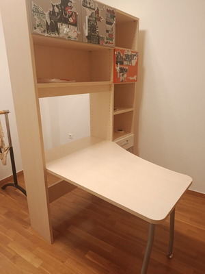 Desk bookshelf for students and university