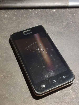 Huawei Ascend Y330 μεταχειρισμένο για ανταλλακτικά ή επισκευή