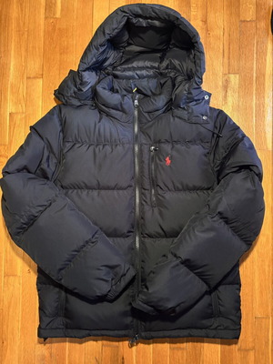 Polo Ralph Lauren ανδρικό φουσκωτό μπουφάν με κόκκινο λογότυπο Pony σε μαύρο, μέγεθος M