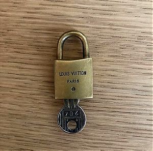 Gold Yellow Gold Louis Vuitton Key Holder