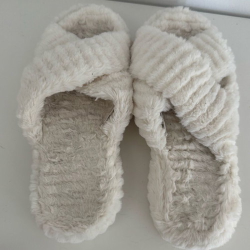 Zara Home fur slippers used, size 36, white