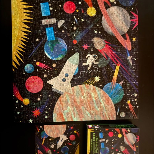Glow in the Dark Space Puzzle 500 Pieces Like New