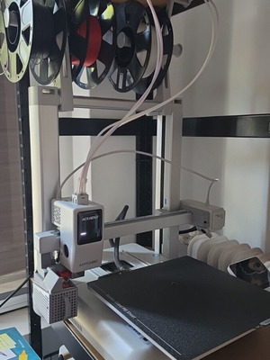 Anycubic Kobra X 3D printer like new with filaments