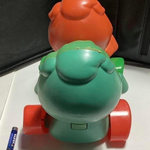 Apergis Ta Papakia 1970s toy new with friction sound