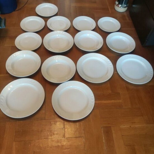 Set of 2 large, 3 small and 2 deep plates